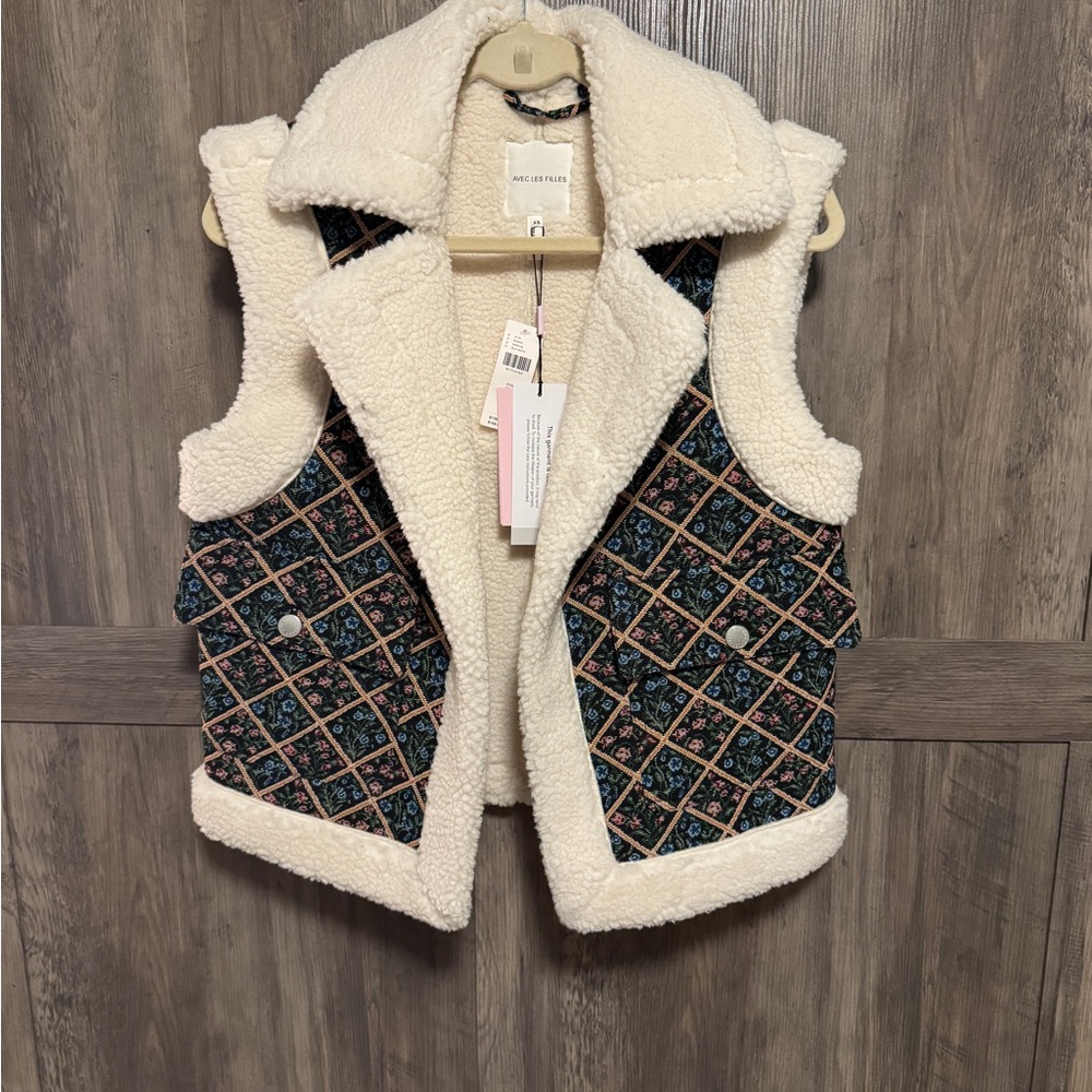 Avec Les Filles Cream Faux Shearling and Quilted Vest